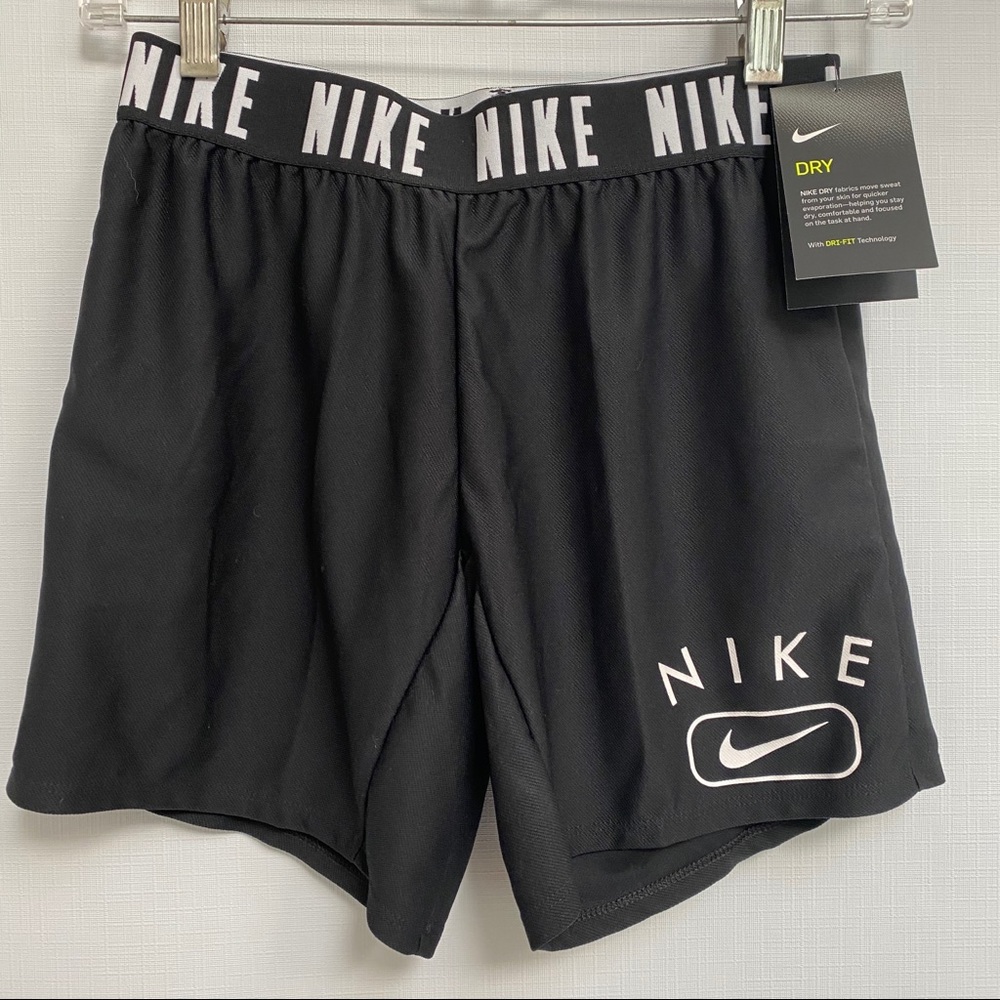 NWT Girls Nike Dri-Fit Training Shorts